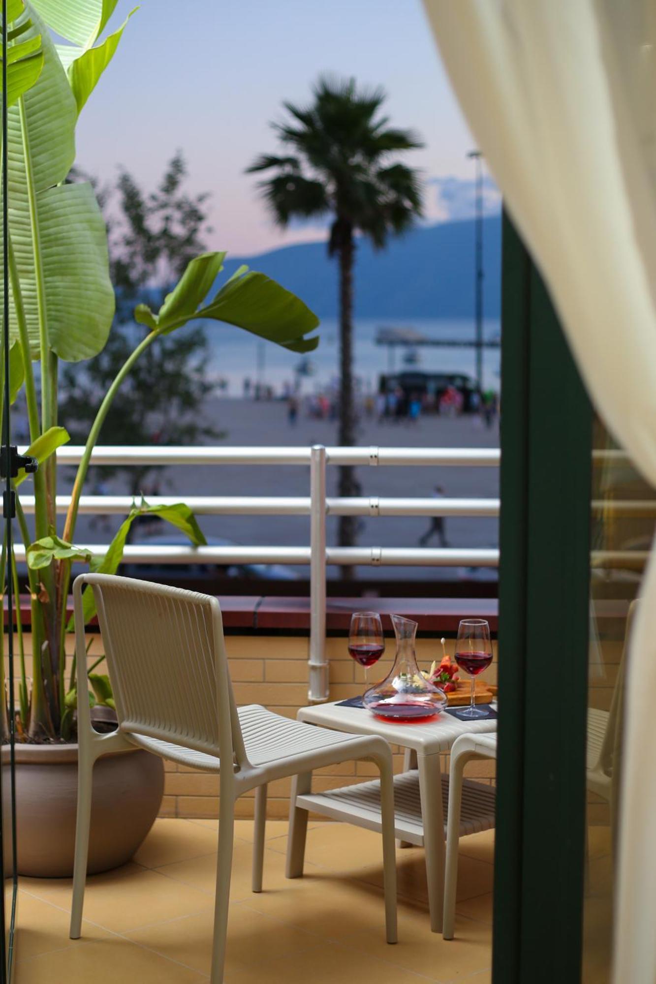 Hotel Brooklyn Wlora Zewnętrze zdjęcie